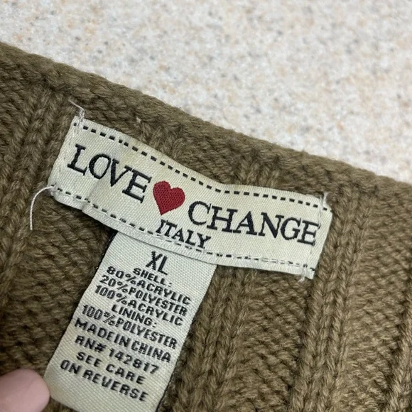 Boutique Faux Fur Vest by Live Change Size XL - Picture 8 of 10